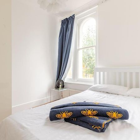 2 Bedroom Flat In St Johns Wood London Eksteriør billede