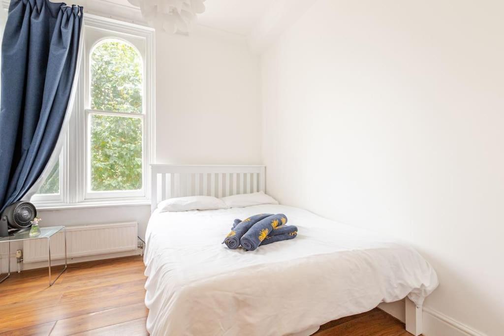 2 Bedroom Flat In St Johns Wood London Eksteriør billede
