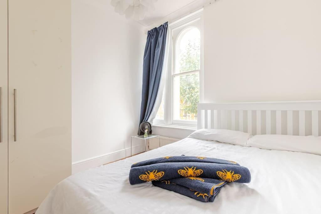 2 Bedroom Flat In St Johns Wood London Eksteriør billede