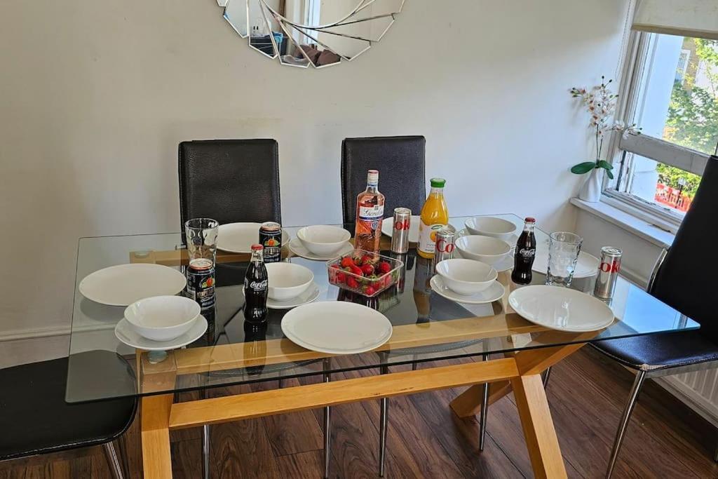 2 Bedroom Flat In St Johns Wood London Eksteriør billede