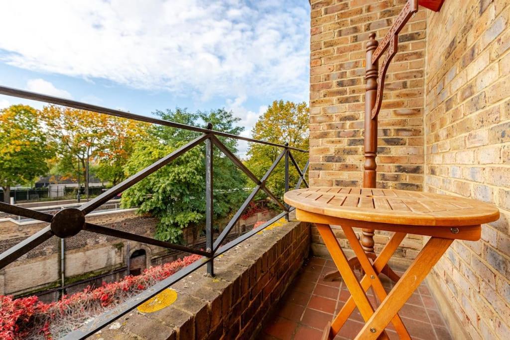 2 Bedroom Flat In St Johns Wood London Eksteriør billede