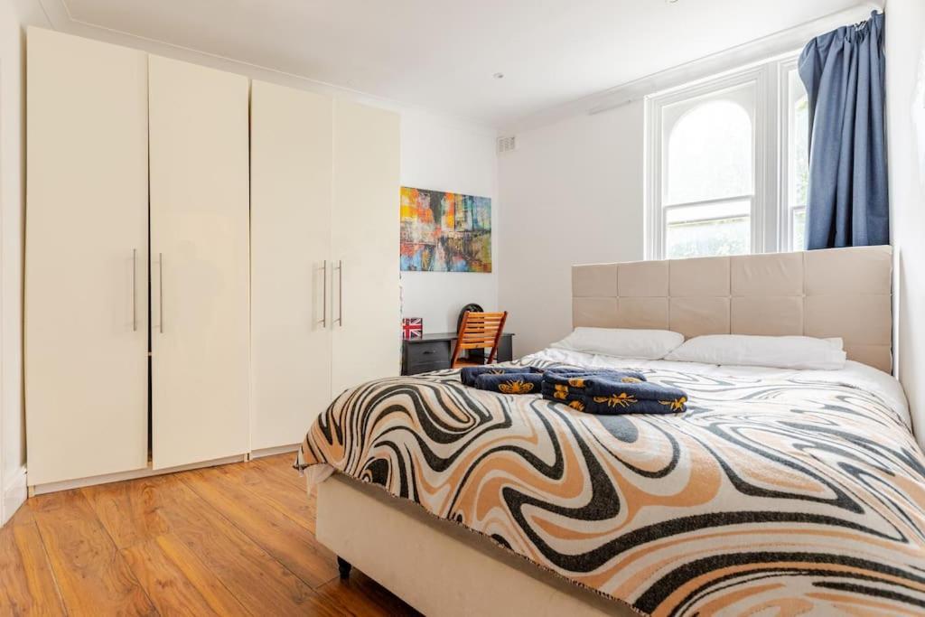 2 Bedroom Flat In St Johns Wood London Eksteriør billede